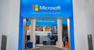 Microsoft Messestand. Auf der Orgatec stellte Microsoft gesellschatliche und wirtschatliche Umbrüche in den Fokus. - copyright: Microsoft