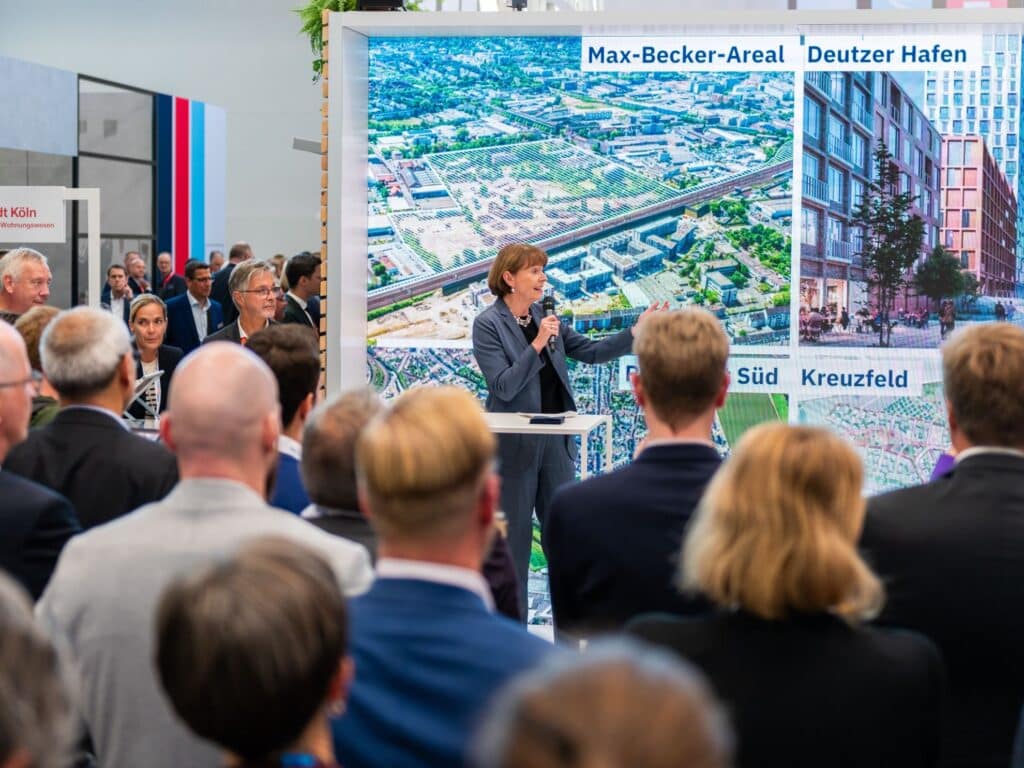 Oberbürgermeisterin Henriette Reker eröffnete den gemeinsamen Stand der Stadt Köln, des Region Köln/Bonn e. V. sowie der Stadt Bonn auf der Expo Real 2023 in München